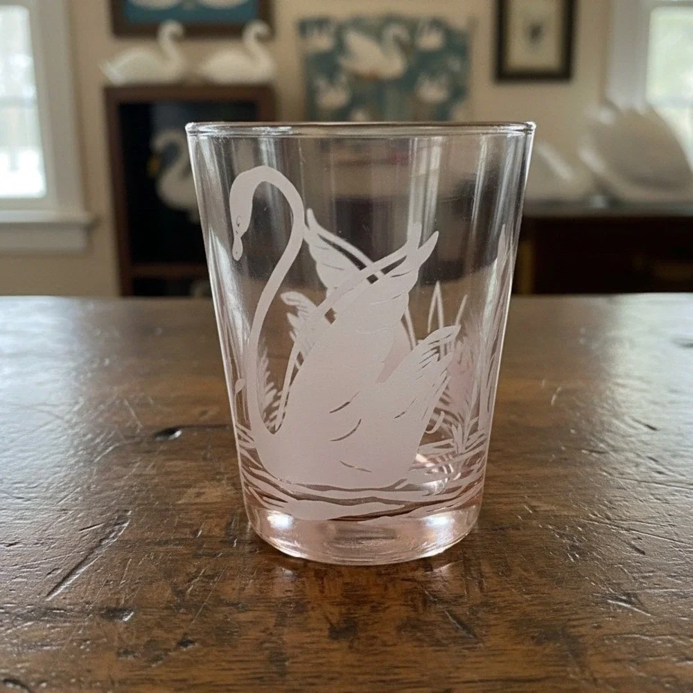 Swan Design Etched Lowball Tumbler,‎ Vintage Mid-Century Glass, Light Pink Tint